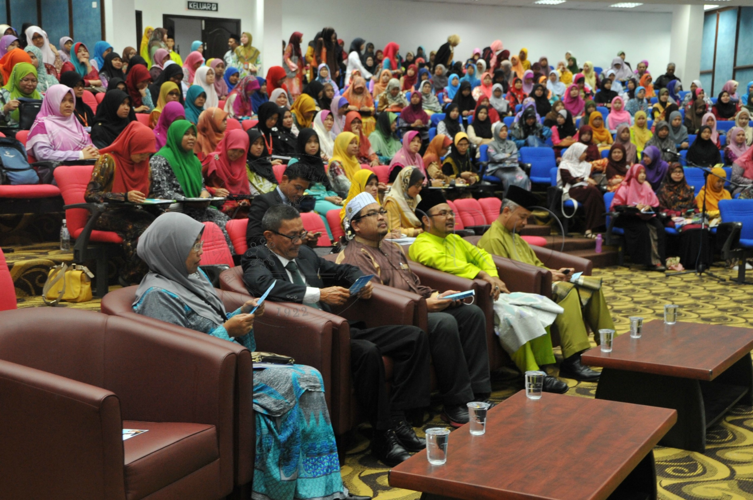 PRO 15 2 MAULIDUR PRO 4111